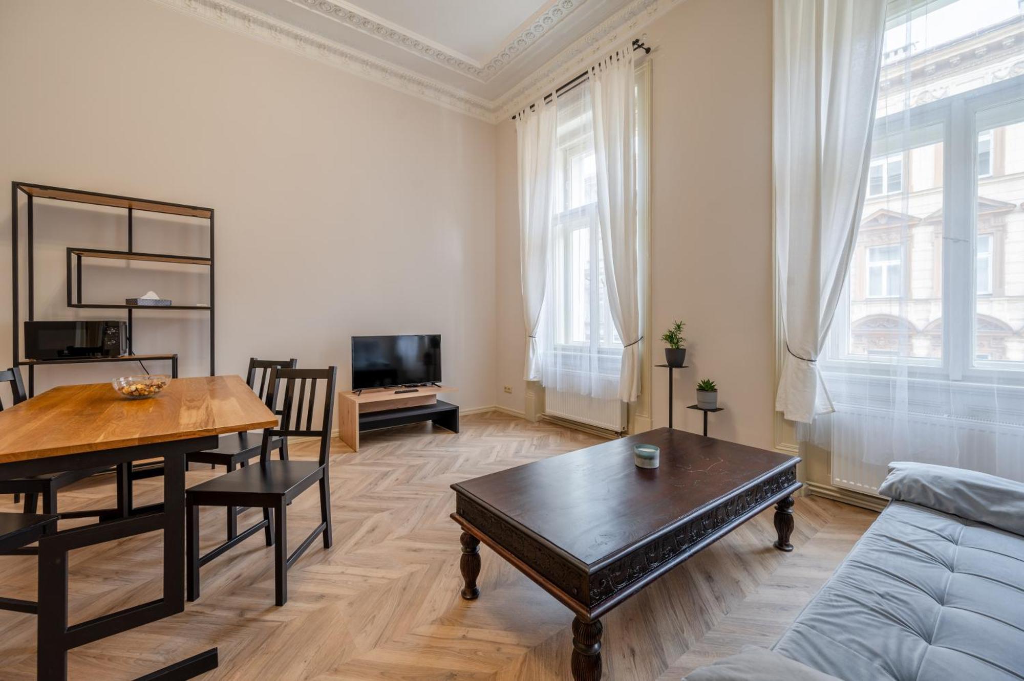 Palace Petrarca Prague Extérieur photo
